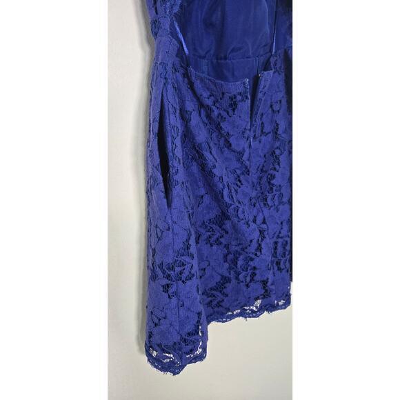 Womens Signature 8 cobalt blue lace dress. Size small - Picture 7 of 8